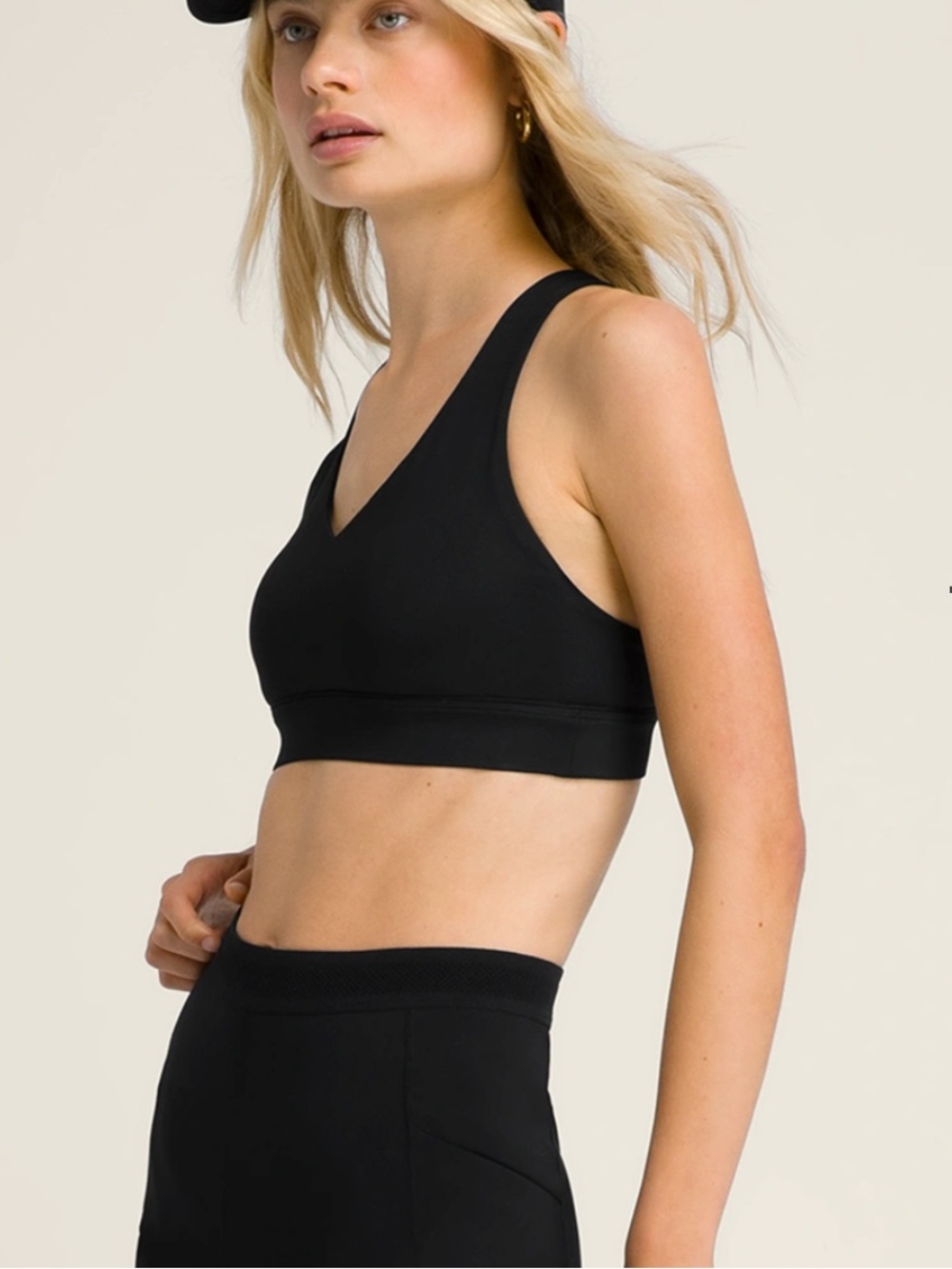 Wilson On Point Cross Back Bra - Picture 2 of 7